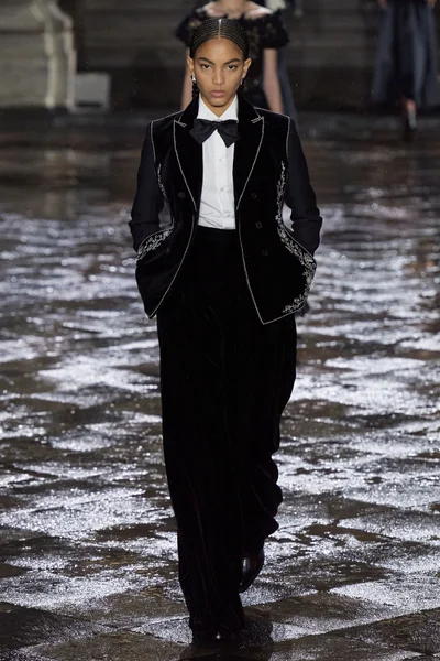 Look 39